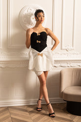 Büyük Boy Kontrast Etekli Fiyonklu Kolsuz Fit Elbise